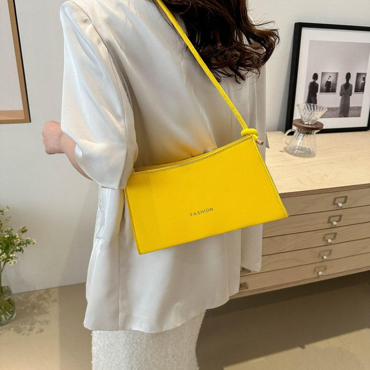 สีเหลือง