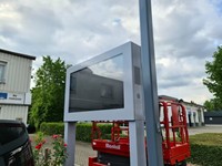 Monitor Layar Sentuh Kapasitif LCD Digital Signage 43-Inci Kustom 3500 Nits untuk Tampilan Totem Luar Ruangan di Pusat Perbelanjaan, Kereta Bawah Tanah, SDK