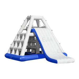 Parc aquatique <span class=keywords><strong>gonflable</strong></span> en PVC personnalisé pour l'extérieur, toboggan triangulaire et pyramide d'escalade aquatique pour la maison ou l'école - Product Image 2