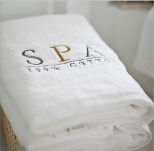 Set di Asciugamani Premium in Cotone Bianco per Hotel con Asciugamani per Mani, Viso e Bagno, Logo Personalizzabile per l'Industria dell'Ospitalità, Hotel e Resort - Product Image 6