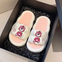 Chaussons d'intérieur ouverts pour femme Strawberry Bear, nouvelle collection été 2026, légers, antidérapants, anti-odeurs, pour couple
