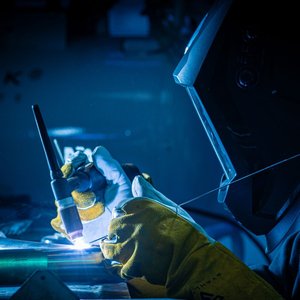 Prix de gros pour les revendeurs : Machine à souder 4-en-1 AC/DC TIG MMA Pulse, onduleur IGBT 110V/220V, soudeuses pour Stahl Werk TIG200P - Product Image 3