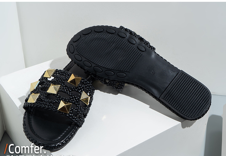 2023 Woven Hollowed Out Flat Slippers Fashion Rivets Outdoor Slippers Women Beach Slides