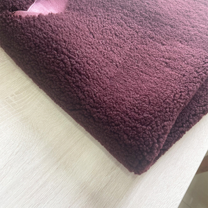 Laine à poils courts en peau de mouton bouclée australienne pour articles décoratifs pour la maison rembourrage automatique lits pour animaux de compagnie canapés doux fourrure animale brute - Product Image 1