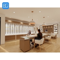 Aménagement intérieur de magasin sur mesure en matériaux recyclés, solution d'aménagement de magasin, présentoir rotatif pour lunettes
