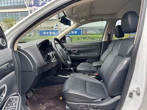 Venta al por Mayor de Mitsubishi Outlander Sport AWD <span class=keywords><strong>SE</strong></span> 4dr SUV Usado del 2020 con Sistema de Datos de Radio, Asientos de Cuero Eléctricos, Volante a la Izquierda, 5 Plazas - Product Image 4