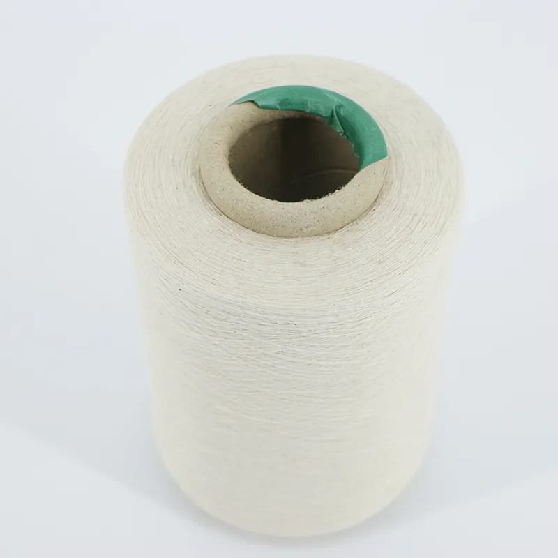Aus gezeichnete Qualität Recyceltes Baumwoll-Polyester garn Kardiertes offenes Garn zum besten Preis