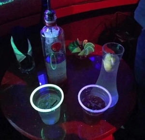 Bracelet lumineux LED, lot de tasses, carnaval, Halloween, avec bâtons lumineux, nouveauté, fête Amazon <span class=keywords><strong>2022</strong></span> - Product Image 5