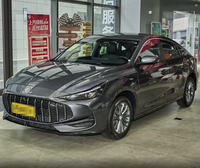 SAIC MG5 2021 180DVVT Luxe 1.5L L4 95kW CVT Berline 4 portes Simulé 8 vitesses 158Nm de couple R19 Sièges en cuir gauche