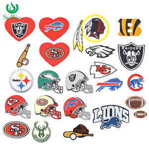 カスタマイズ可能なラグビーチーム刺繍パッチ最愛の服の装飾ラグビーファン用ジーンズとバックパック - Product Image 1