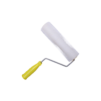 Rouleau à peinture à pointes de haute qualité et économique, manche en plastique, rouleau à peinture à aiguilles de 9 pouces