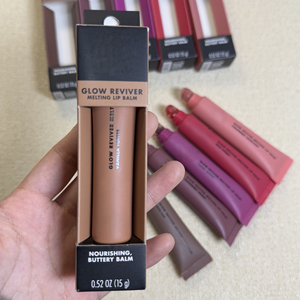 Bálsamo labial con color, brillo y aroma - Brillo labial con fórmula fundente de Glow Reviver, 15g - Product Image 4