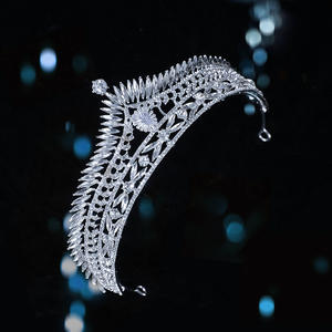 Corona de princesa de cristal para bodas, accesorios para el cabello, moldeado por <span class=keywords><strong>victoria</strong></span> - Product Image 2