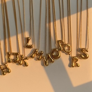 Waterdichte Trendy 18K Pvd Goud Roestvrij Staal Ketting Sieraden Klassieke Mollige Letter Hanger Ketting Voor Vrouwen - Product Image 1