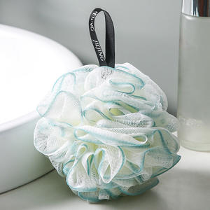 Gant de toilette en dentelle - Boule exfoliante pour le bain pour femmes - Essentiel pour le bain - Product Image 4