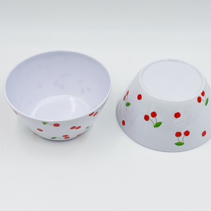 <span class=keywords><strong>Service</strong></span> <span class=keywords><strong>de</strong></span> table en mélamine <span class=keywords><strong>12</strong></span> pièces motif cerises saisonnières avec assiettes, bols et tasses <span class=keywords><strong>pour</strong></span> 4 <span class=keywords><strong>personnes</strong></span> - Product Image 3