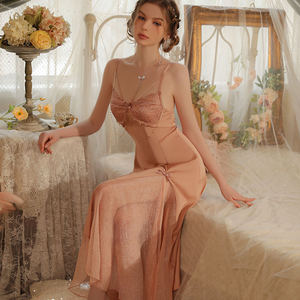 Lussuoso Abbigliamento <span class=keywords><strong>da</strong></span> <span class=keywords><strong>Notte</strong></span>, Camicia <span class=keywords><strong>da</strong></span> <span class=keywords><strong>Notte</strong></span> Lunga <span class=keywords><strong>in</strong></span> Pizzo, Pigiama <span class=keywords><strong>in</strong></span> <span class=keywords><strong>Seta</strong></span>, Sexy Camicia <span class=keywords><strong>da</strong></span> <span class=keywords><strong>Notte</strong></span> <span class=keywords><strong>in</strong></span> Pizzo con Catena di Perle, Vestaglia <span class=keywords><strong>da</strong></span> Sposa - Product Image 3