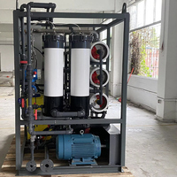 Système de dessalement d'eau de mer SWRO à double niveau écoénergétique 2000 LPH avec cadre en FRP pour la production d'eau douce dans les stations balnéaires