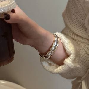 สร้อยข้อมือเงินแท้ S925 สไตล์เกาหลี ย้อนยุค งานหนัก ดีไซน์สีทองเงินตัดกัน แฟชั่นสำหรับผู้ชายและผู้หญิง ฤดูใบไม้ร่วง ฤดูหนาว - Product Image 3