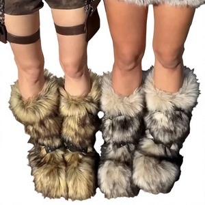 Nouvelles bottes <span class=keywords><strong>de</strong></span> <span class=keywords><strong>neige</strong></span> mi-montantes en peluche artificielle pour <span class=keywords><strong>femme</strong></span> 2025, style Y2K Goth Chic, avec rivets et fourrure, grandes tailles - Product Image 1