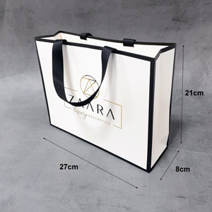 Sac fourre-tout cadeau blanc personnalisé 27x8x21cm avec logo doré métallique, poignée en sangle, sacs shopping en papier avec votre propre logo - Product Image 4