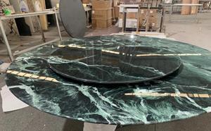 Pradas Green - Pierre naturelle en dalle grande taille au design moderne personnalisé pour îlot de cuisine, lavabo de salle de bain, table basse - Product Image 4