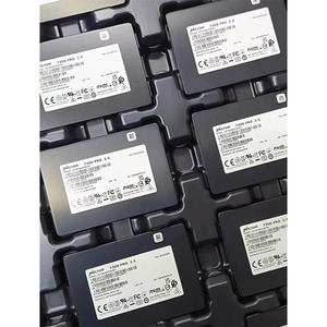 Disque SSD NVMe U.2 MTFDHBE3TSTDF 3,84 To PCIe Gen3 x4 économique, intensif en lecture, pour serveur de centre de données - Product Image 3