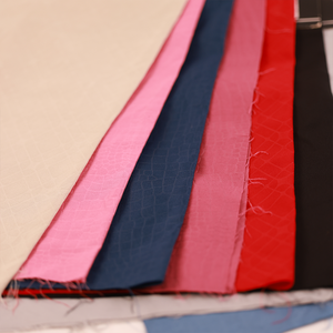 Vải polyester dập nổi tùy chỉnh bán buôn, chất liệu mềm mại, tạo độ phồng nổi bật dùng cho ghế sofa, rèm cửa - Product Image 4