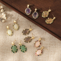 Anting-anting gantung batu permata alami buatan tangan bergaya boho, berlapis emas retro, oval, kristal, perhiasan vintage untuk wanita