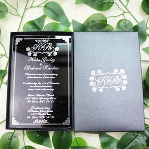 Invitation de <span class=keywords><strong>mariage</strong></span> tendance <span class=keywords><strong>chic</strong></span> non traditionnelle en acrylique or et noir avec boîte pliable - Product Image 4