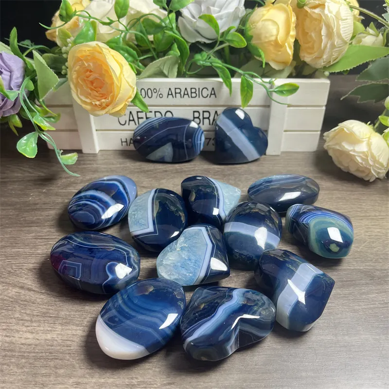 Hot Selling Blue Striped Agate Hearts Reiki Healing Fengshui Quartz Agate Heart Palm Stones for Wedding Gift