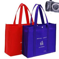 Sacs à provisions non tissés bon marché pour chaussures publicitaires personnalisées Chiffons pour vêtements avec logo personnalisé écologique Sac non tissé réutilisable