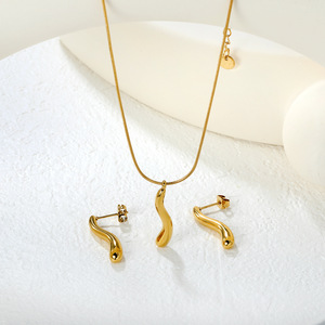Conjunto de Collar y Pendientes con Colgante Irregular en Tono Dorado para Mujer, Joyería de Aleación de Zinc, Regalo de Moda - Product Image 2