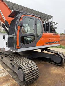 Excavadora de cadenas Doosan DX260LC usada de 26 toneladas, bien mantenida, para proyectos de minería y movimiento de tierras, con certificación CE EPA, en stock. - Product Image 4