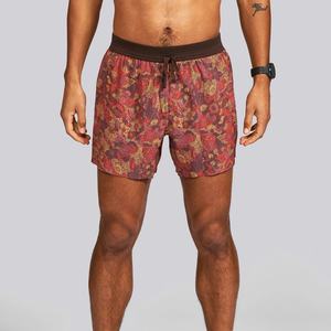 Short de course 2-en-1 pour homme à taille élastique haute, avec effet froncé aux fesses, long, extensible, pour l'entraînement et le sport, longueur 7 pouces - Product Image 1