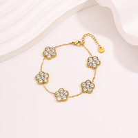 Pulsera de Zirconia con Diseño de Trébol de Cinco Hojas y Mariposa, de Acero Inoxidable, de Alta Gama, para Mujer, Resistente a la Decoloración, Estilo Lujoso y Ligero, ODM