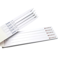 Cartes parfumées personnalisées de haute qualité avec impression sérigraphique et logo, idéales pour la diffusion de senteurs.