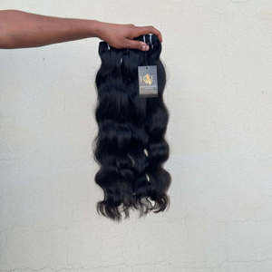 Extensions de cheveux humains indiens vierges, bruts, non traités, alignés aux cuticules, ondulés (Bodywave), provenant de temples indiens, pour fournisseurs - Product Image 1