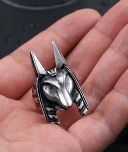 Anillo de Hombre de Acero Inoxidable Vintage Delicado y Personalizado de Lujo Ligero YK, Anillo de Lobo como Anubis, Venta al por Mayor - Product Image 5
