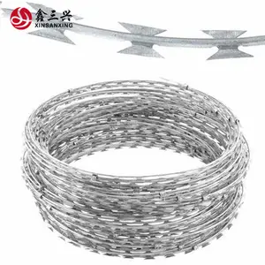 BTO-22 400 meters razor barbed wire mesh fence post spacing to dubai factory price