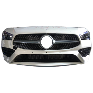 Pare-chocs avant d'occasion pour Mercedes Benz <span class=keywords><strong>CLA</strong></span> W118 avec radiateur et phares; phares neufs non inclus - Product Image 1