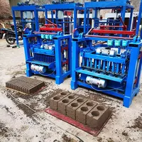 Machine automatique de fabrication de briques non cuites SmallQT4-26 pour blocs creux à partir de cendres volantes et de sable, destinée au marché africain