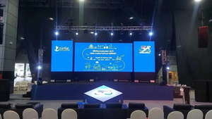 จอแสดงผล LED ดิจิทัล P2.976 สำหรับเช่าในอาคาร เหมาะสำหรับงานกีฬาและการแสดงสินค้า ป้ายโฆษณาที่มองเห็นได้ชัดเจน - Product Image 5