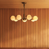 Lustre suspendu LED moderne nordique en laiton avec globe en verre fumé, personnalisable, pour hôtel et salon