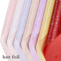 Papier d'emballage floral bronzant pour roses, résistant à l'humidité, pour bouquets, papier artisanal imperméable, personnalisé, en cire, CMYK, recyclable