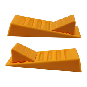 Cale de stationnement antidérapante en plastique pour caravane, camping-car et véhicule de camping - Product Image 3