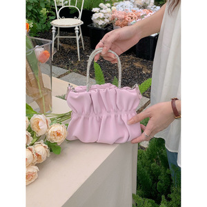 Sac bandoulière plissé effet nuage avec chaîne et boucle magnétique en strass pour tenues quotidiennes Rose Vert Violet Noir - Product Image 4