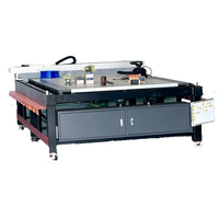 Machine de découpe automatique à couteau vibrant, taille de lit personnalisable disponible