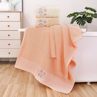 Factory Best-selling Luxurious Cotton Woven Floral Embroidery Soft-touch Absorbent and Durable Bath Towel Set for Home Use