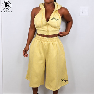 Nuovi Arrivi <span class=keywords><strong>Estivi</strong></span>: Completo Casual da Donna 2 Pezzi con Logo Personalizzato, Giacca Corta Senza Maniche con Zip e <span class=keywords><strong>Pantaloni</strong></span> Capri <span class=keywords><strong>Larghi</strong></span> - Product Image 1